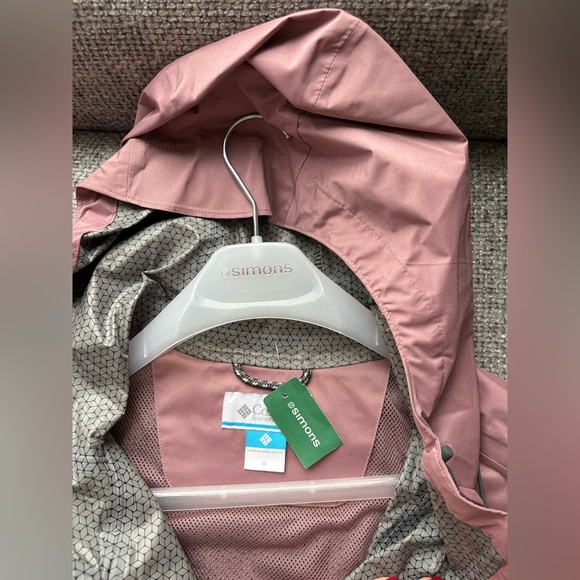 Spring-Ready Columbia Waterproof Rain Jacket – Brand New with Tags! - Picture 10 of 16